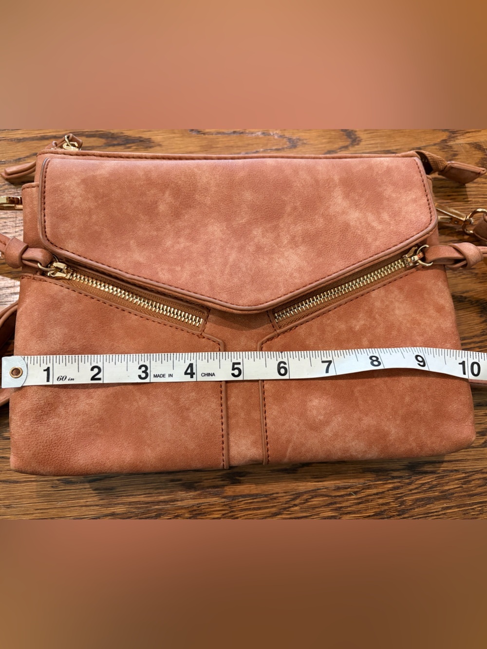 Free People Laurie Vegan Cognac Crossbody Bag Zip/Slit Pockets Adjustable Strap - Picture 9 of 10